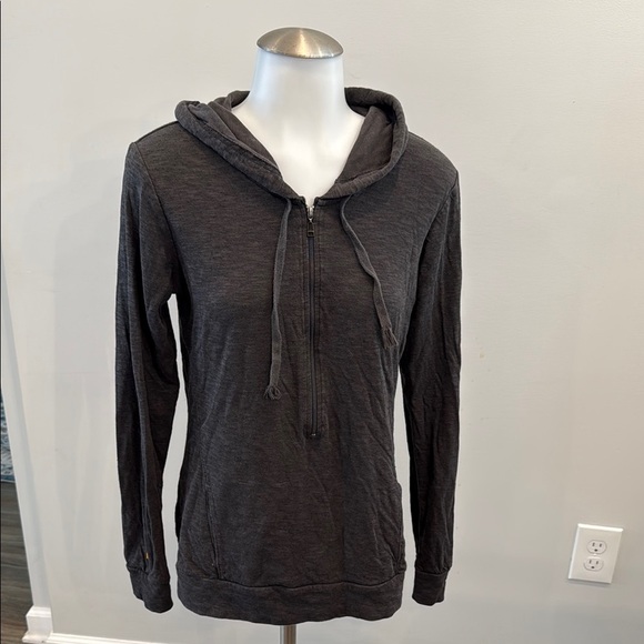 Lucy Small Gray Casual Hoodie Sweatshirt - Picture 2 of 8